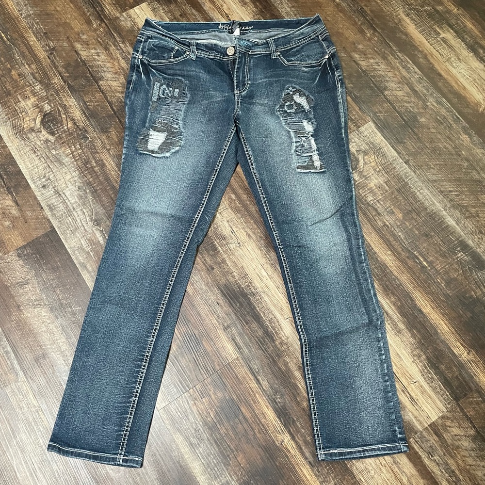 Ariya jeans